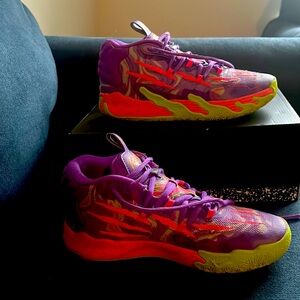 PUMA x LAMELO BALL MB.03 Lo Lava
Big Kids' Basketball Shoes